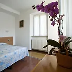 Genovese Al Mare * Варацце