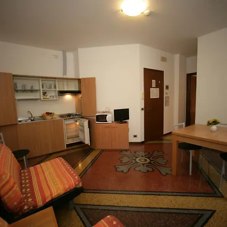 Genovese Al Mare Aparthotel Varazze