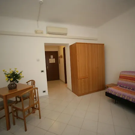 Genovese Al Mare Aparthotel