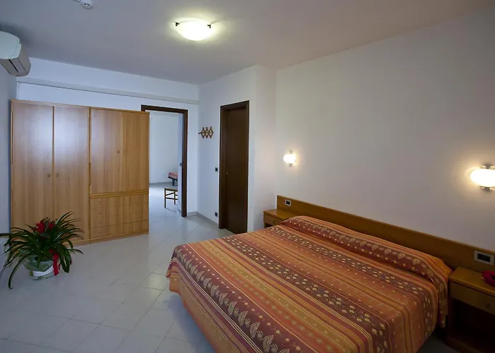 Apartahotel Genovese Al Mare *