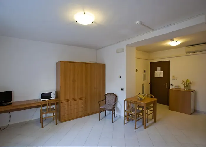 Genovese Al Mare Apartahotel