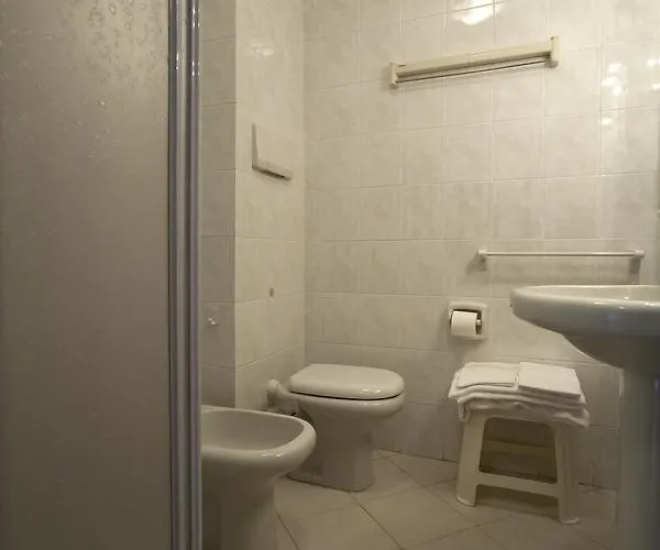 Genovese Al Mare Apartahotel Varazze