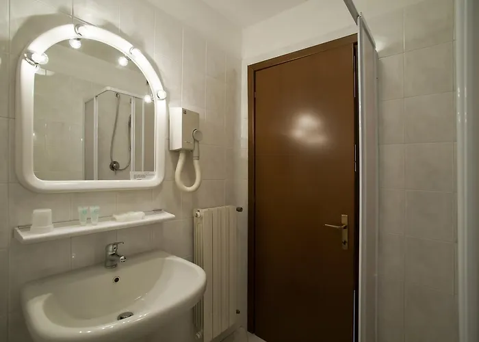 Genovese Al Mare Apartahotel *