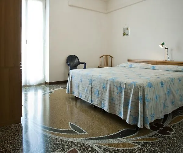 Genovese Al Mare Apartahotel