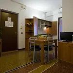 شقة فندقية Genovese Al Mare فاراتسي