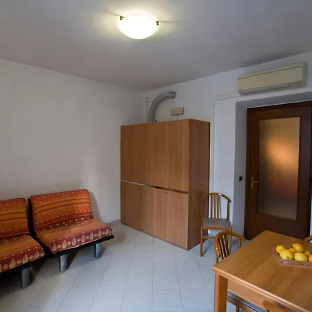 Genovese Al Mare * 瓦拉泽