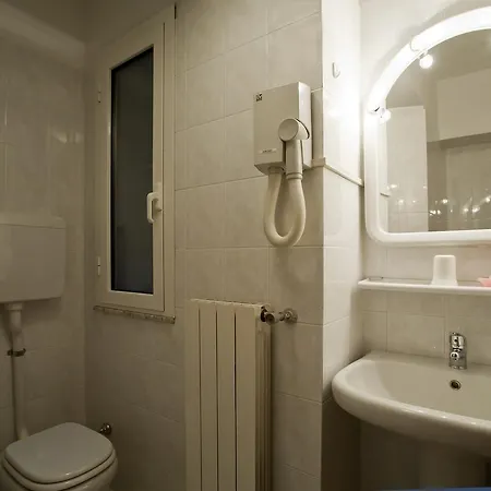 Genovese Al Mare 公寓式酒店 *