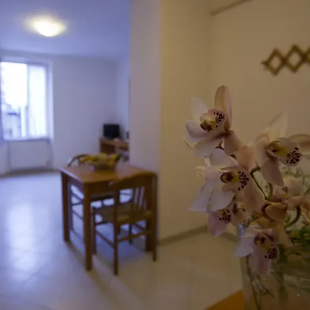 Genovese Al Mare * 瓦拉泽