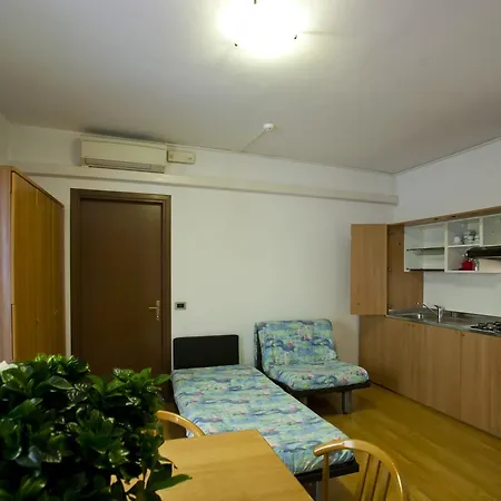 Genovese Al Mare 瓦拉泽