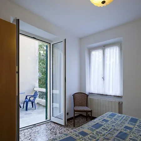 Ξενοδοχείο με διαμερίσματα Genovese Al Mare 3*